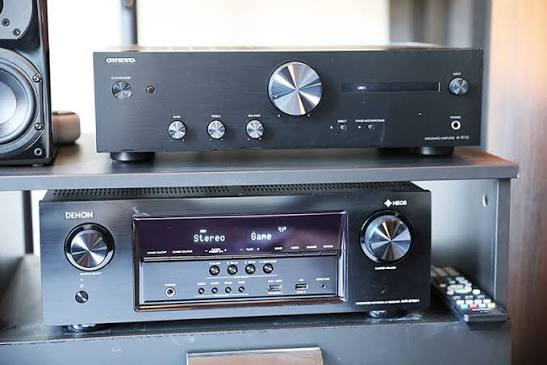 Amplifiers and receivers rental in Audio and entertainment category